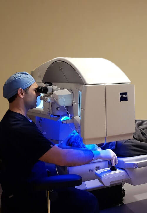 LASIK Houston | Cataract Surgery Houston | Dr. Justus W. Thomas